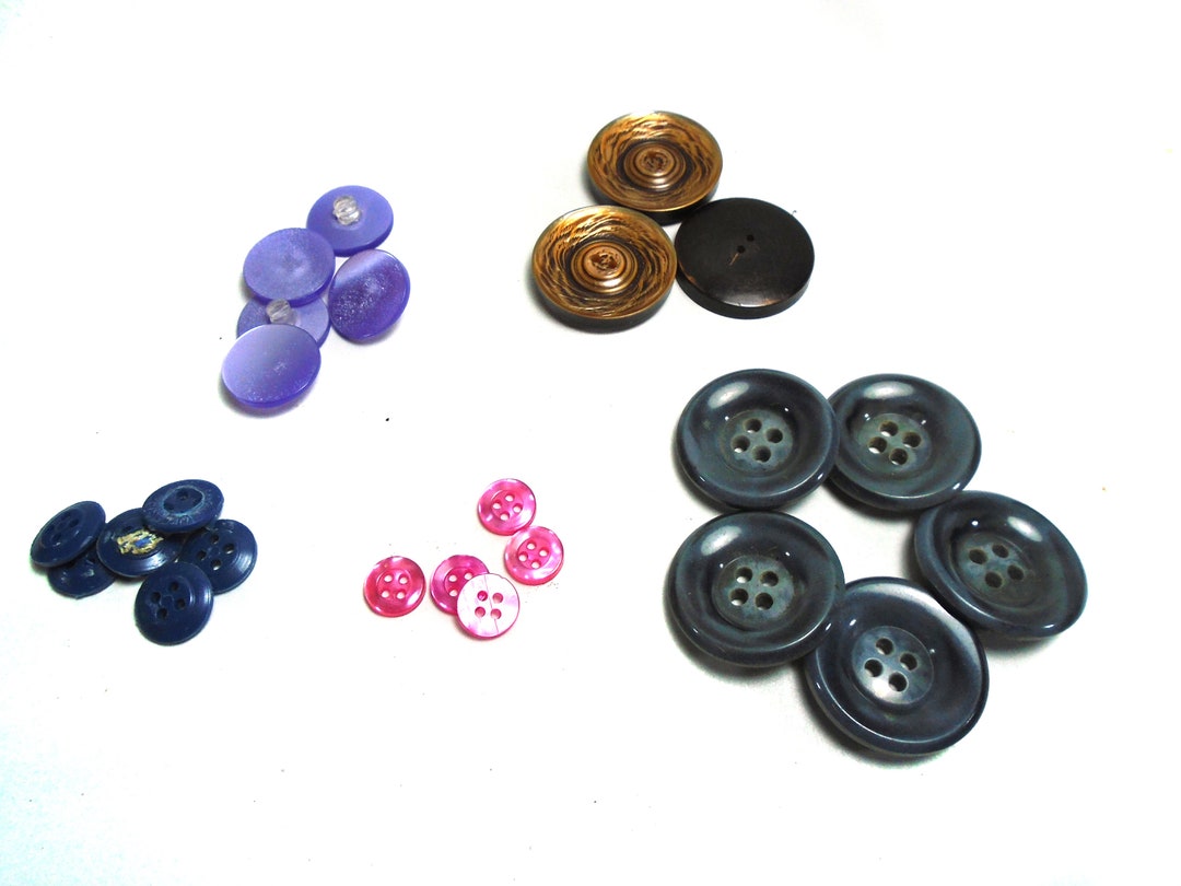 Vintage British Buttons Lot 1940s-70s Pink Purple Golden Flower Mixed ...