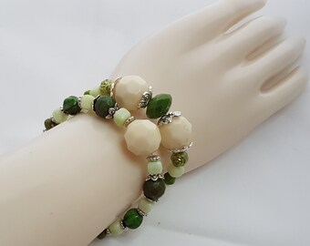Bracelet Vert Et Beige, Bracelet Mousse Verte, Bracelet Vert, Bracelet Beige, Bracelet, Cadeau Unique, Cadeau Pour Femme, Cadeau Pour Fille
