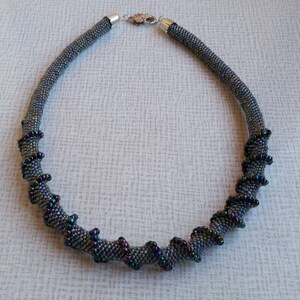Collier, Collier Multicolore, Collier Perles Rocailles Multicolores, Perle Rocaille Multicolore Claire Et Sombre, Cadeau Pour Soeur, Cadeau Unique Fait Mains Pour Elle