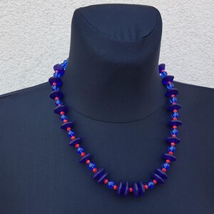 Collier, Collier Des Perles De Différentes Tailles en Verre, Collier Bleu, Collier Bleu Rouge, Collier Bleu Transparent, Cadeau Pour Elle, Cadeau Pour Femme