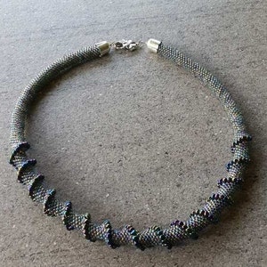 Collier, Collier Multicolore, Collier Perles Rocailles Multicolores, Perle Rocaille Multicolore Claire Et Sombre, Cadeau, Cadeau Unique Fait Mains Pour Elle