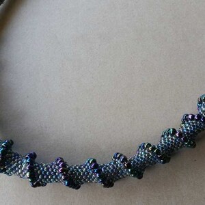 Collier, Collier Multicolore, Collier Perles Rocailles Multicolores, Perle Rocaille Multicolore Claire Et Sombre, Cadeau Pour Femme, Cadeau Unique Fait Mains Pour Elle