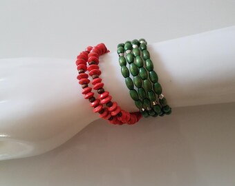 Bracelet Des Perles En Bois, Bracelet Rouge, Bracelet Vert, Bracelet Fait Main, Cadeau Pour Elle, Cadeau Pour Femme, Cadeau D'Anniversaire
