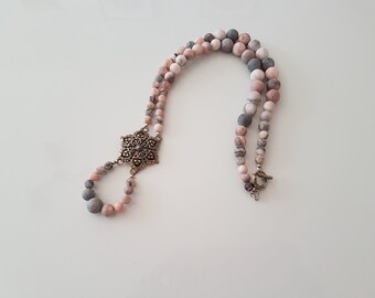Collier, Collier Des Perles En Pierres Naturelles, Collier Gris, Collier Rose, Collier Gris Rose, Cadeau Pour Elle, Cadeau Pour Femme