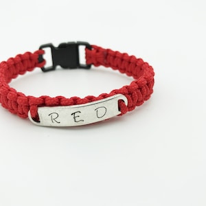 Denken Sie daran, alle eingesetzten R.E.D. Freitag Paracord Armband Unterstützen Sie unsere Truppen Militärischen Unterstützung Einsatz Geschenk