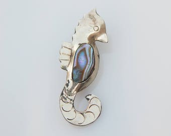 Broche hippocampe incrusté Abalone Pin Vintage argenté Protection symbolique bijou des années 1970 idée cadeau - bijoux Aleks