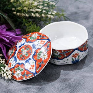 Ring Trinket Porcelain Floral French Keepsake Vanity Decor Jewelry Treasure Vintage Dish with Lid Red Blue White Hand Painted Flowers