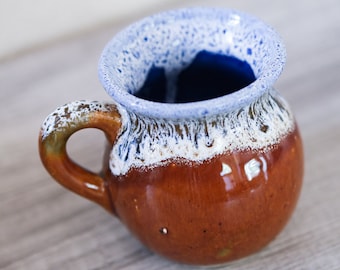 Copa de té de café marrón hecha a mano Midcentury cocina desayuno estante decoración Earthenware azafatas regalo Cottage Farmhouse Country vajilla