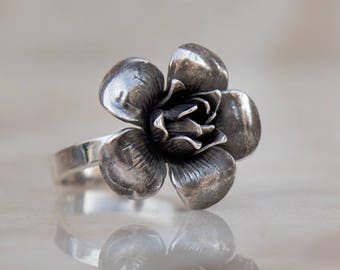 Sterling Flower Ring Floral Design Handmade Lady Ring Classic Gift for Mom Wedding Birthday Anniversary Promise Ring Special Occasion Gift