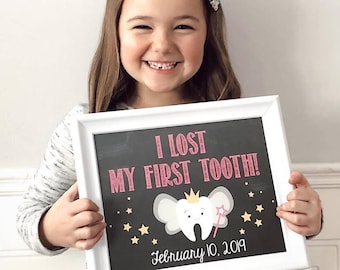 PRINTABLE I lost my first tooth! Chalkboard Photo Prop Sign Poster / Girl Pink / Tooth Fairy / Child's Teeth / Milestone / Digital JPEG File