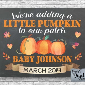 Druckbare wir fügen ein wenig Kürbis zu unserem Patch - Herbst Baby / Schwangerschaft Ankündigung / Halloween / Zeichen / Foto Prop / Karte / JPEG-Datei