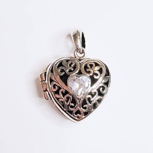 Medallón de corazón vintage de plata esterlina