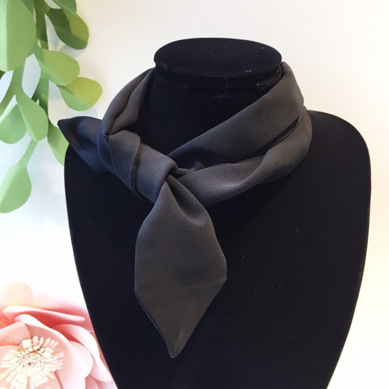 thin neck scarf