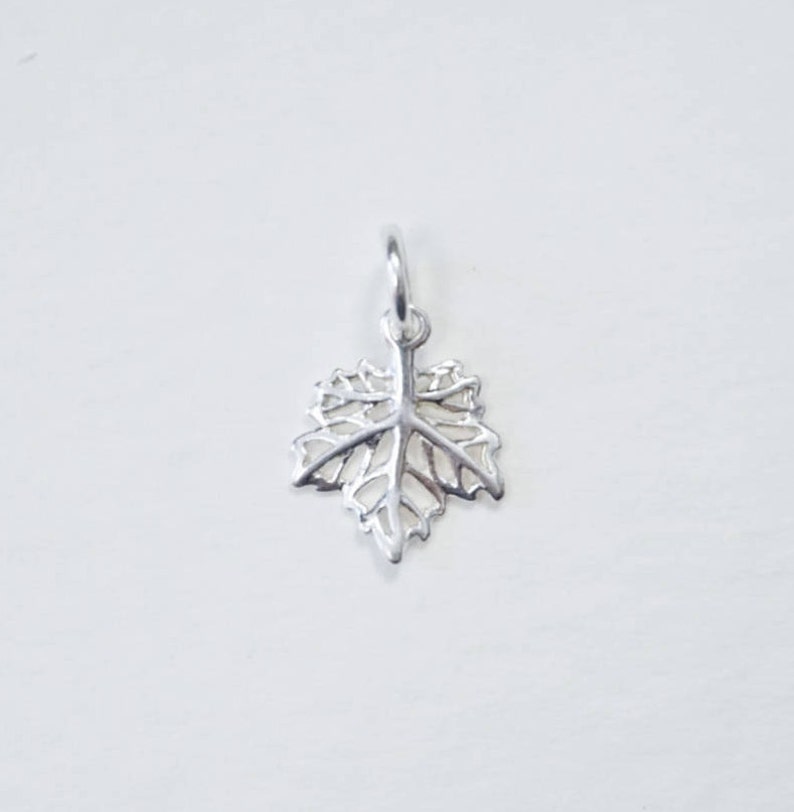 wholesale canada dainty tiny Sterling Silver Maple Leaf Charm jewelry supplies filigree silver leaf jewellery maple leaf pendant