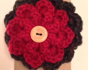 Crochet flower brooch. Spring and Autumn Crochet flower brooches