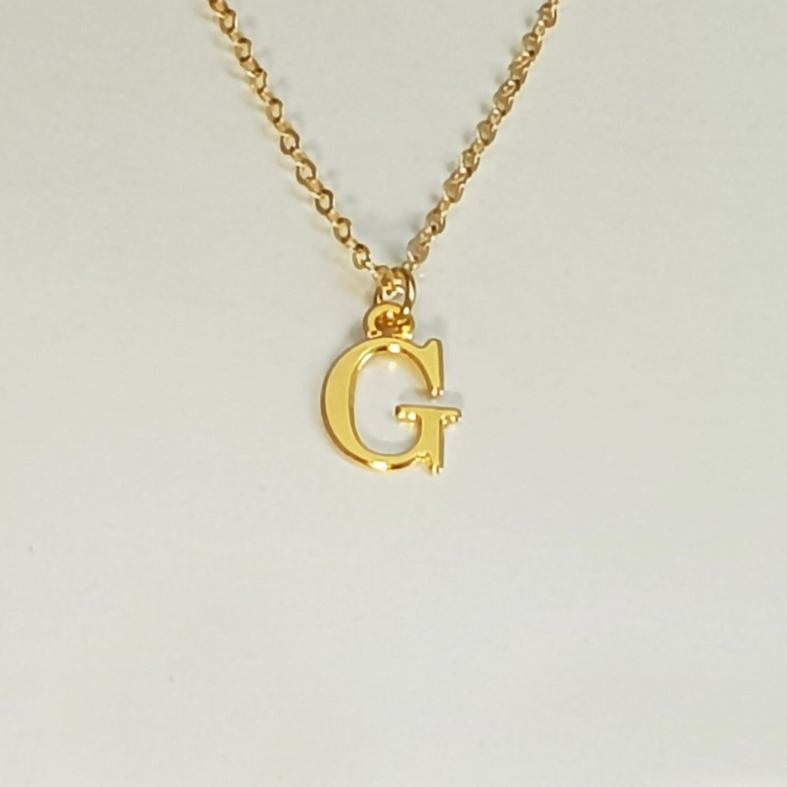 Gold necklace with letter g Clearance