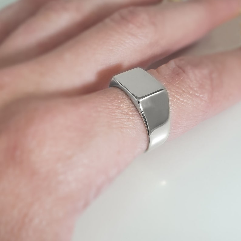 Men's signet ring Custom engraved rectangle signet ring | Etsy