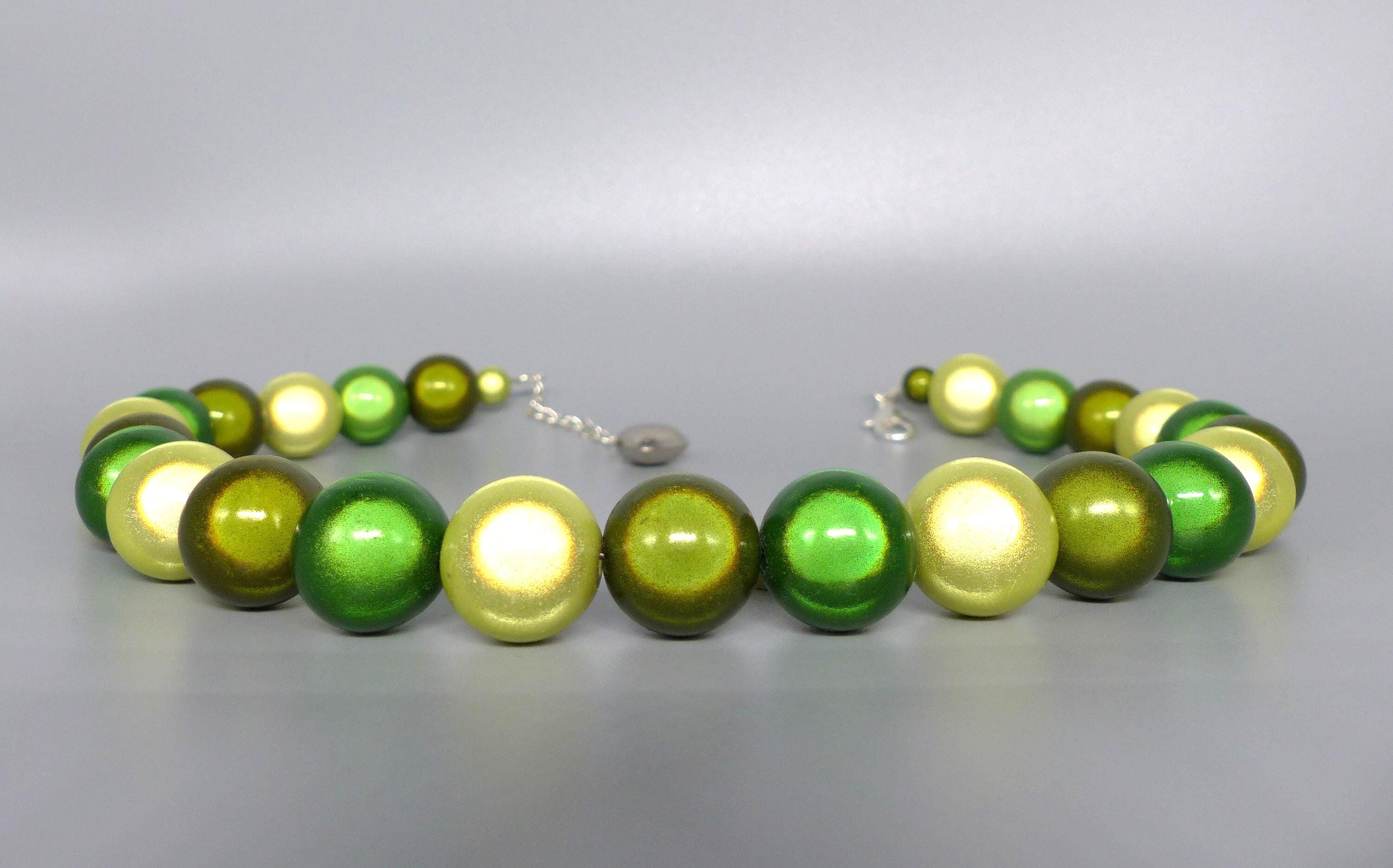 LOT DE PERLES VERTES POUR BIJOUX - 80g - Mélange De Formes Et Tailles - Acrylique - Neuf