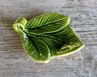 Small Ceramic Leaf Dish, Ring Dish, Tea Bag Holder, Earrings Holder, Ceramic Leaf, Candle Holder, Spoon Rest, Handmade Leaf
