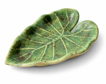 Handgefertigte Keramik Blatt Schale, Steingut Seifenhalter, Natur Badezimmer Dekor