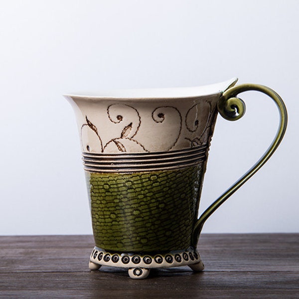Tazza da caffè in ceramica verde fatta a mano, tazza da tè unica
