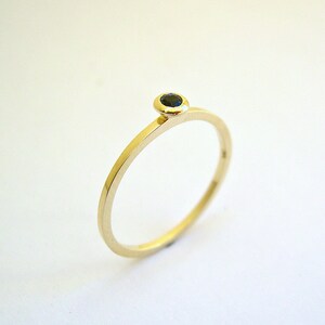 Anillo para novia, anillo apilable de oro, banda fina de oro con zafiro, anillo de oro macizo de 14 k, regalo, anillo de zafiro, joyería con piedras preciosas