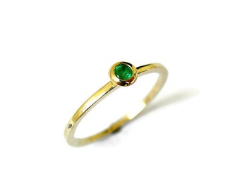 Emerald Stacking Ring, Tiny Solid Gold Ring, Green Stone, Dainty Gemstone Ring, Emerald Jewelry