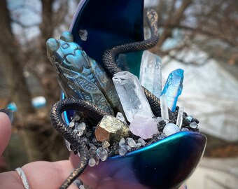 MultiChrome Teal/Blue/Purple Hand Made Occult Resin Crescent Moon Snake and Cicada Crystal Garden Sculpture Altar/Table/Shelf Home Decor