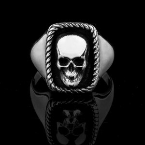 925 Sterling Silver Ring-Signet Skull Men Ring-Oxidized Men Ring-Octagonal Men Rings-Men Gift Ring-Men Wedding skull Ring-Modern Men Rings