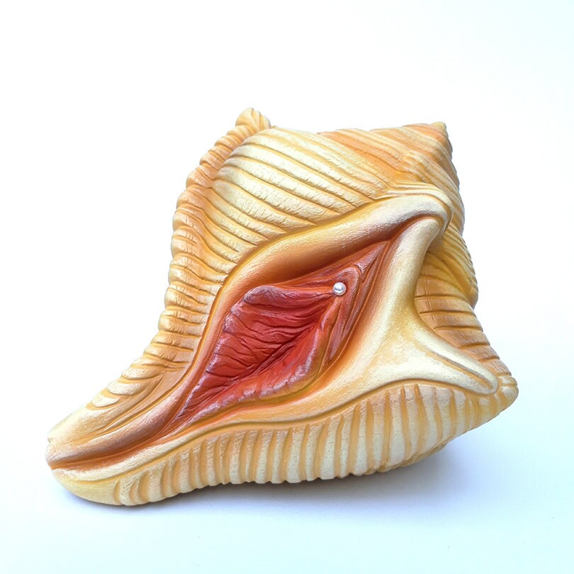 princess-of-pearls-ceramic-sculpture-erotic-art-vagina-erotic-art