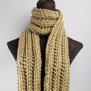 Chunky Wool Blend Crochet Winter Scarf - Beige