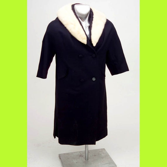Wool Coat Vintage Ladies Black w/White Fur Collar… - image 1