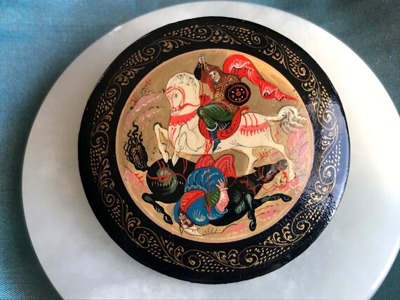 Vintage Russian Lacquer Brooch - Hand Painted - Si
