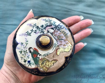 Antique Japanese Satsuma Powder Bowl