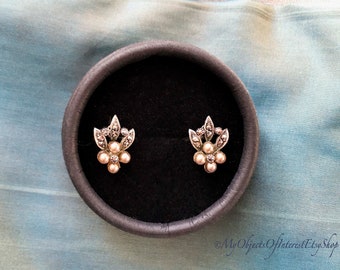 1930s Silver Marcasite Screw Back Earrings Faux Pearls