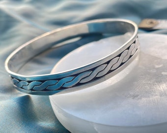 Vintage Sterling Solid Silver Bangle