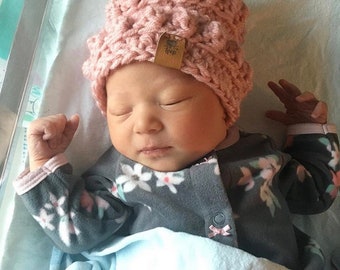 Beanie. Bobble Beanie. Mommy and Me Beanie. Pink beanie. Baby beanie. Toddler Beanie. Fall tuque. Winter tuque. Faux fur beanie.