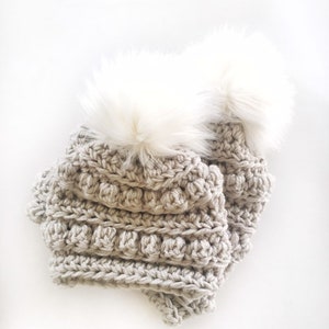 Bobble Hats. Crochet beanie. Baby beanie. Toddler hat. Mommy and me hats. Wholesale beanies. Tuque. Faux fur pompom.