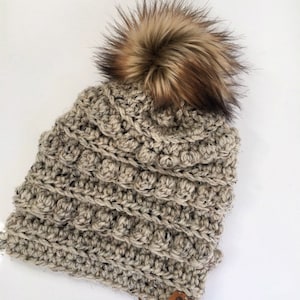Oatmeal. Bobble Hats. Crochet beanie. Baby beanie. Toddler hat. Mommy and me hats. Wholesale beanies. Tuque. Faux fur pompom.