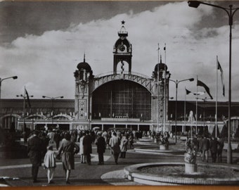 Prag Tschechoslowakei 2 Vintage Postkarten Ansichtskarten 1965 & 1968 - Stadt Postkarte schwarz-weiß Echte Photographie Julius Fucik