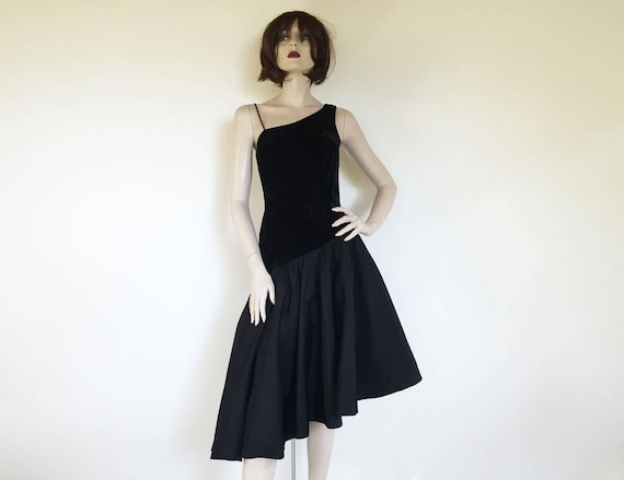 Denise Fashions Black Velvet and Taffeta Asymmetr… - image 1