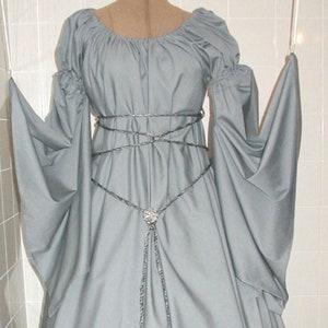 Renaissance dress chemise style costume gown Grey w/dagged sleeves - brooch & tie belt easy wash