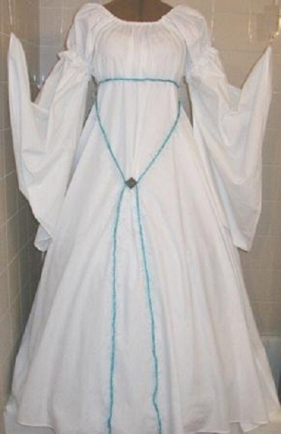 Renaissance  chemise style reenactment costume gown White w/dagged sleeves - brooch & tie belt easy wash