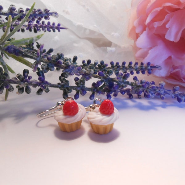 Boucles d'oreilles cupcake chantilly en fimo et acier inoxydable