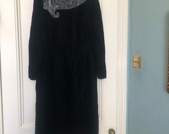 Stunning velvet dress, black, vintage, faux pearl, silver bead, black sequin embellishment, Argenti, long sleeves, size 12 made in Hong Kong