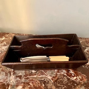 An antique cutlery tray, dark oak, Georgian, 2 compartments, heart shape handle, rectangular.