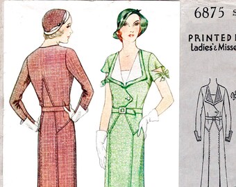 1930s 1940s Vintage Sewing Pattern repro  Cape in 3 lengths  Day /& Evening  extended shoulders  PICK YOUR SIZE Small Medium Large