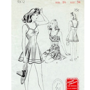 vintage sewing pattern 1940s 40s beachwear playsuit bra top skirt shorts / reproduction bust 34