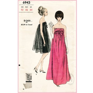 Può includere: Modello di cucito vintage per un abito da sera senza spalline. Il modello è per le taglie 12, busto 81 cm e fianchi 86 cm. Il modello è per un abito a pois neri e bianchi e un abito rosa tinta unita. Il modello è degli anni '60.