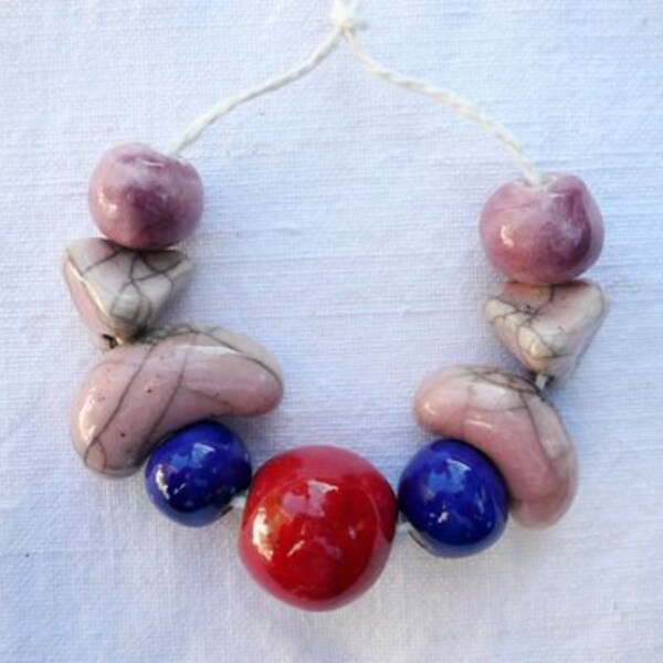 9 perline ceramica nella tonalità del rosa - perline ceramica per collana -gioielli originali -idea regalo amica o festa della mamma - raku